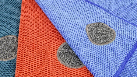 mikrofaser-universaltuch-mit-reinigungsauge-bunt